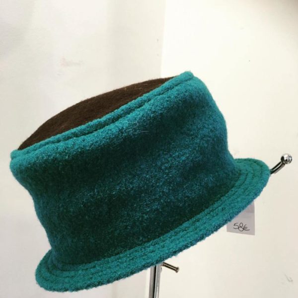 chapeau bleu